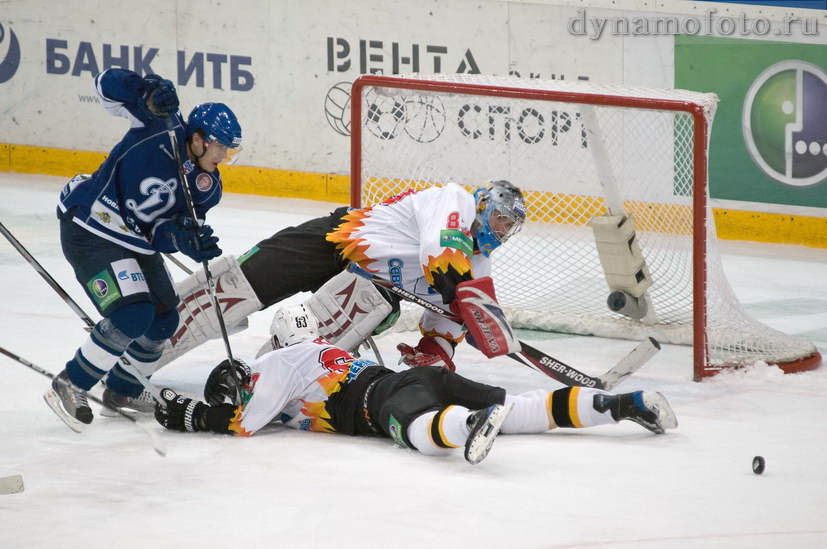 11/10/2010 Динамо - Северсталь (4-3 д.в.)
